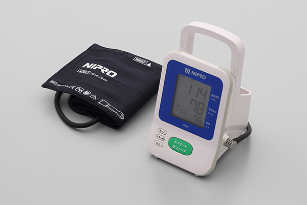 ニプロ医用電子血圧計　NMBPの写真